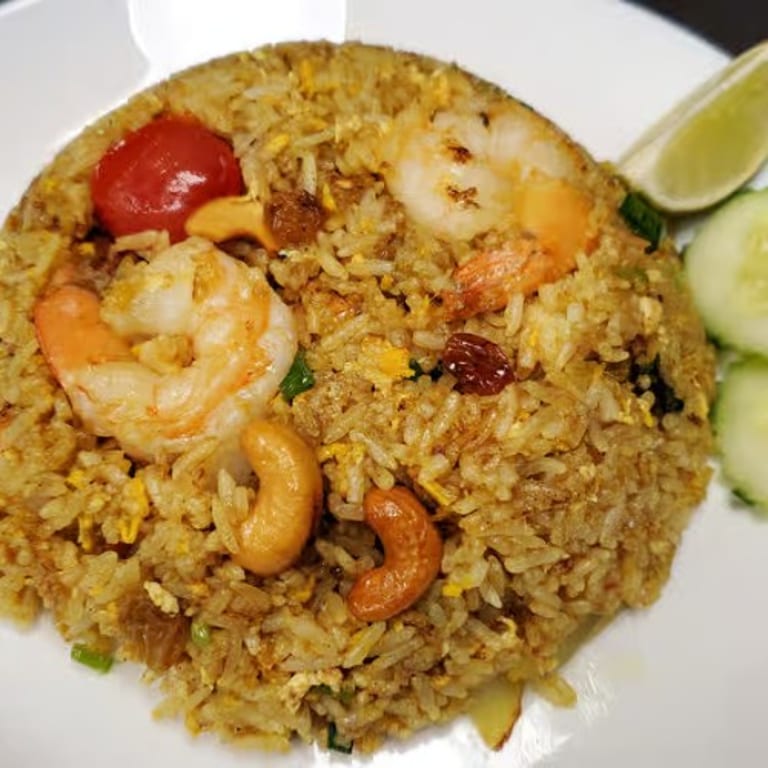 Delicious Pineapple Fried Rice
